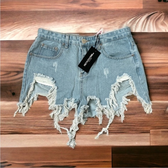 NWT PRETTYLITTLETHING Distressed High Waisted Denim Shorts - Picture 3 of 4